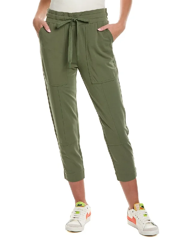 shine trim pants -cabi Everyday Lounger