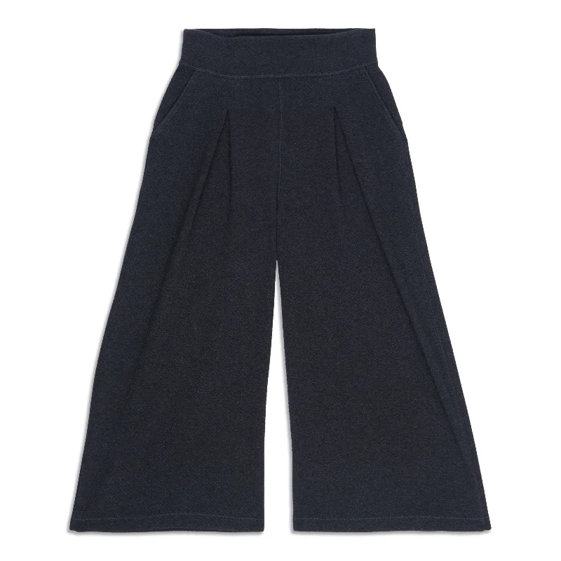 mob fun pants -Can You Feel The Pleat Crop - Resale