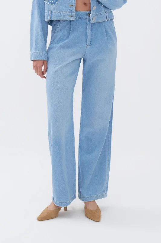 club sleek pants -Pleated Wide Leg Jeans