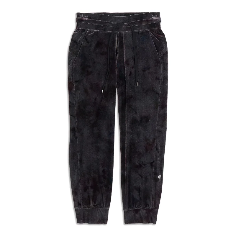 date hue pants -Ready To Crush High-Rise Jogger Crop - Resale