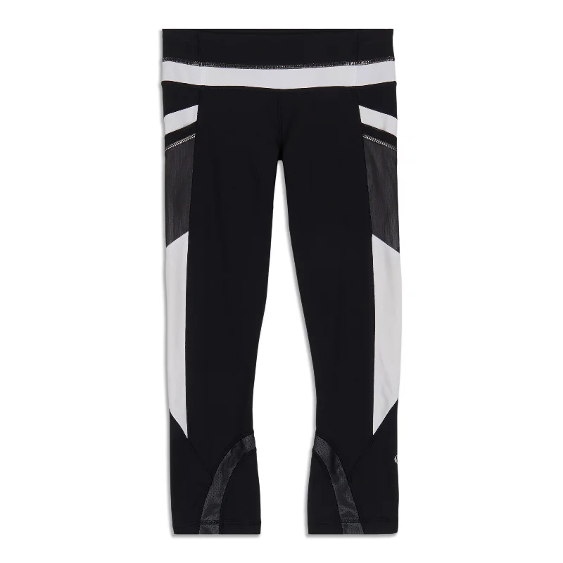 soft brush pants -Run Inspire Crop - Resale