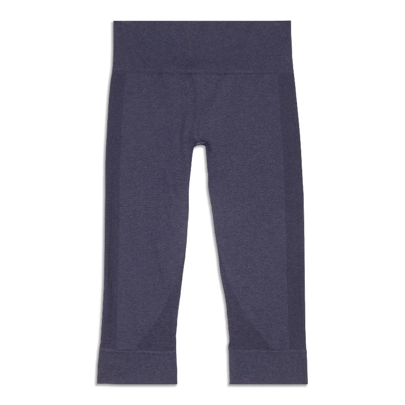 ride bold pants -Seamlessly Street Crop - Resale